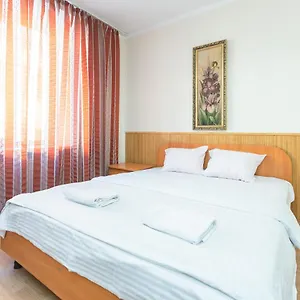 https://4-3-lviv.hotelslviv.net